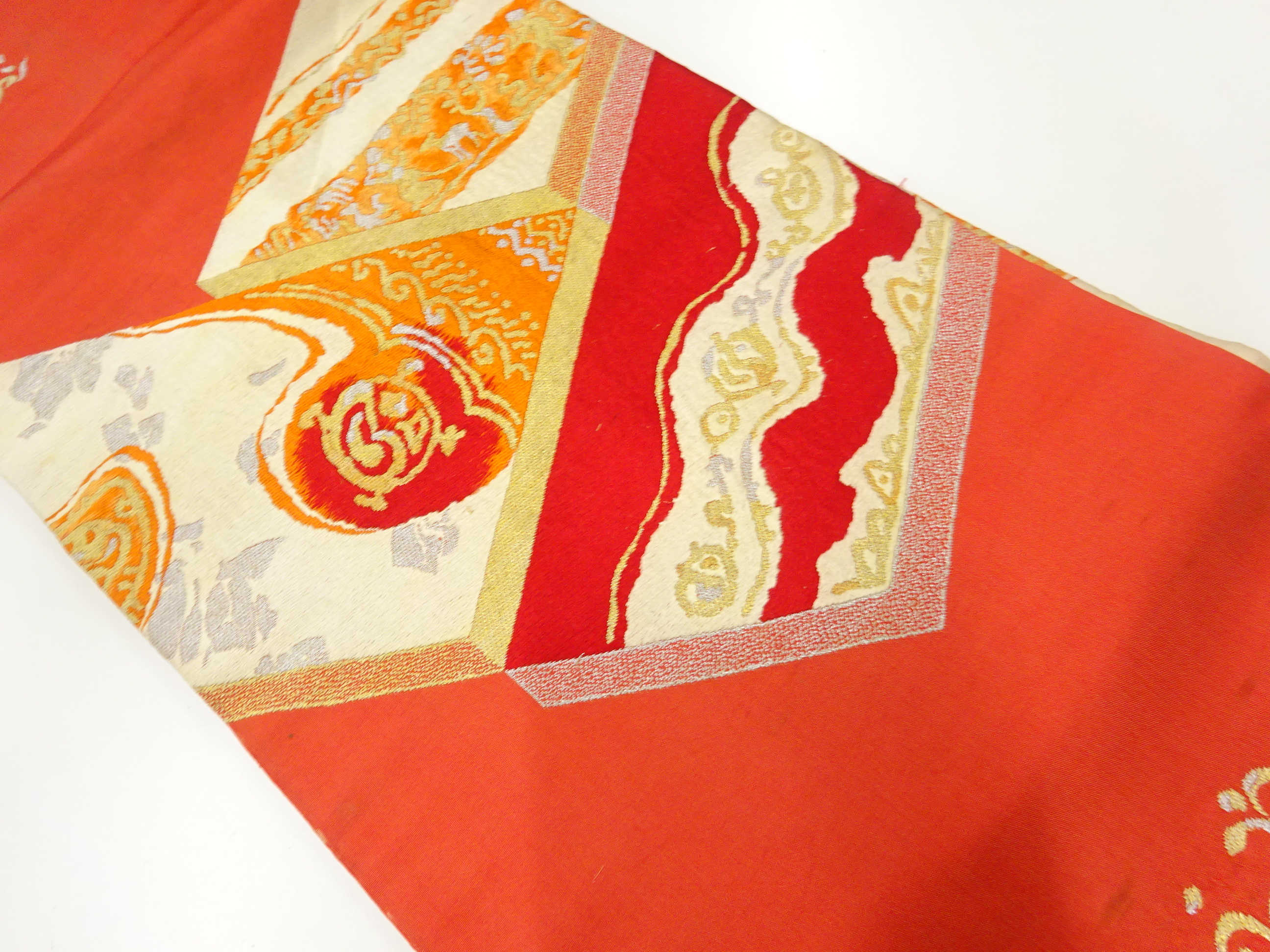 アンティーク　壁画に抽象模様織出し名古屋帯（材料）